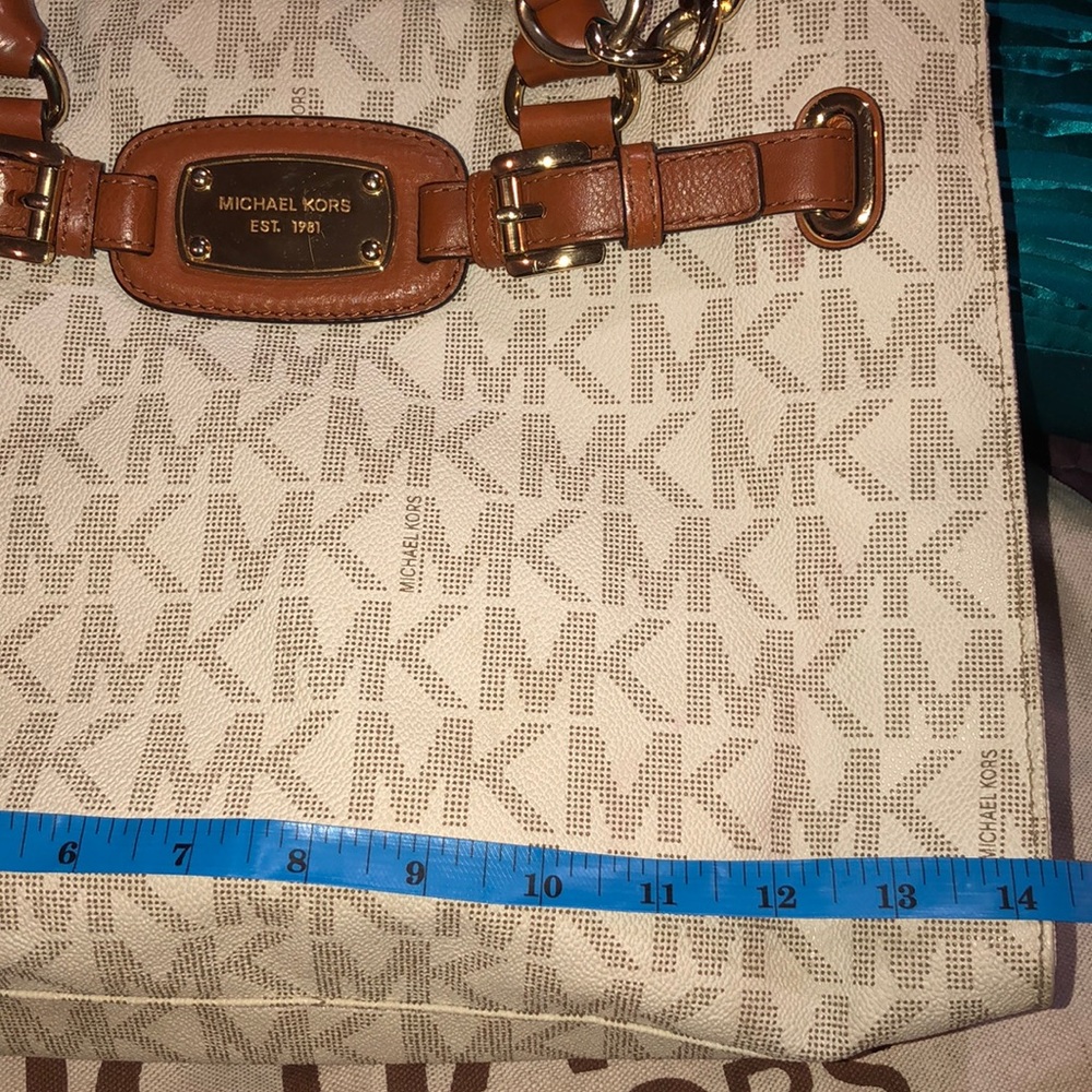 Michael kors hand bag - Picture 7 of 7
